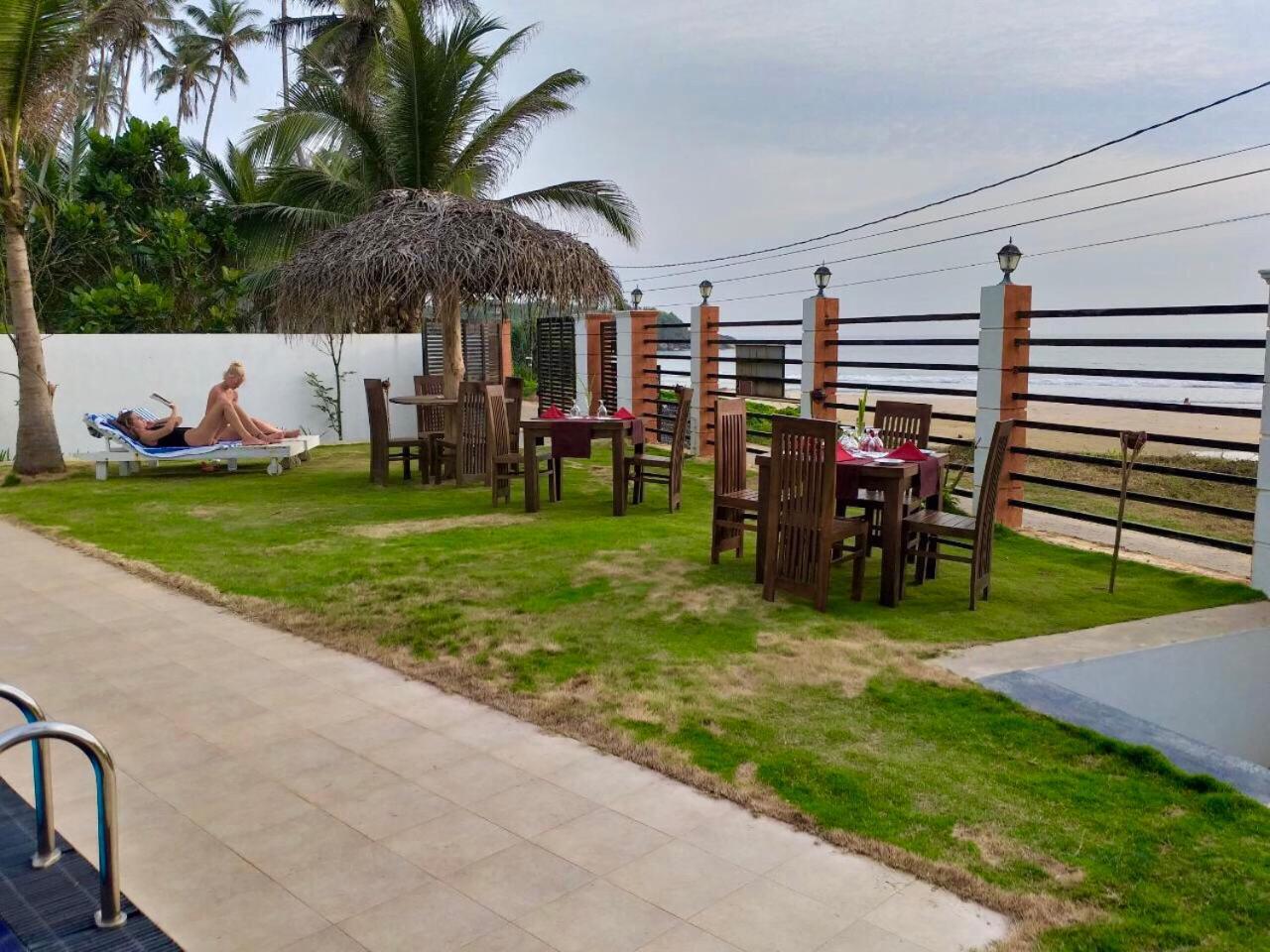 Crystal Resort Dikwella Ngoại thất bức ảnh